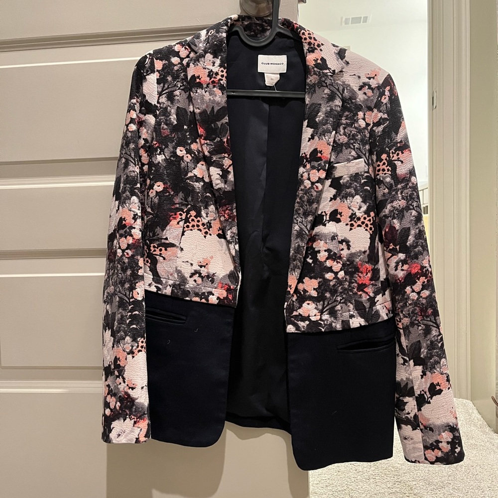 Club Monaco flowery blazer Size 00